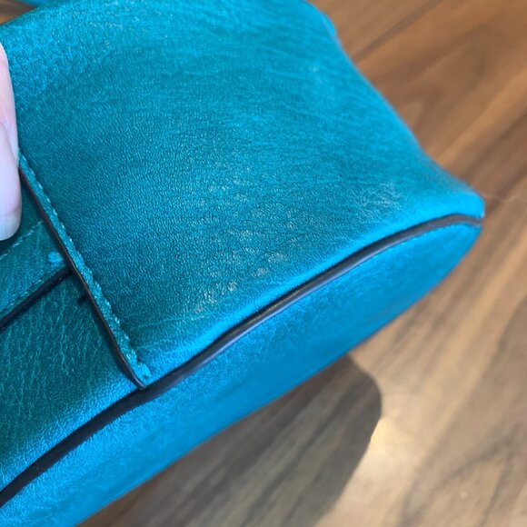 Ampere purse, cross body, mini, holds iphone, round, vegan leather, turquoise - Picture 4 of 16